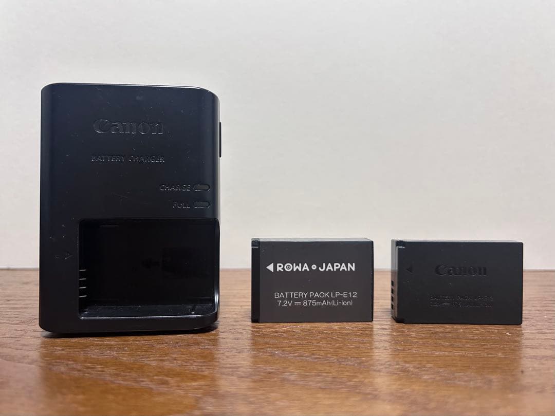 Canon EOS M200 ダブルレンズキット ミラーレス一眼 ホワイト