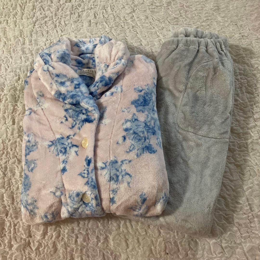 ナルエー　花柄　パジャマ　フリー