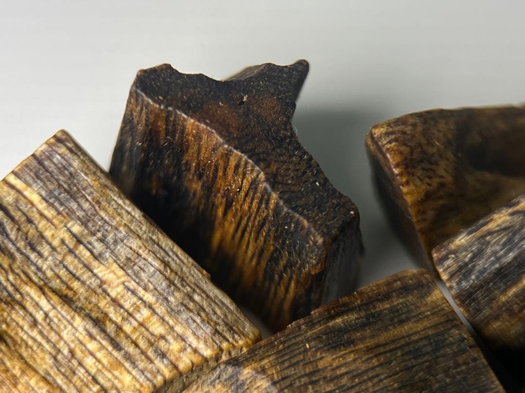 お香 天然沈香 六国五味聞香用 伽羅 香木 1-S-10.337