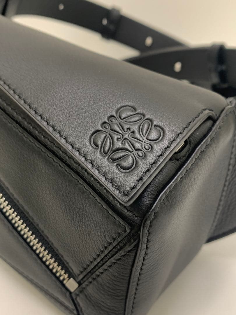 LOEWE パズル バムバッグ ミニ ブラック