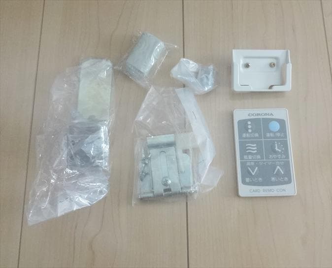 ★ジャンク品扱い（外見は美品）リモコン付き・コロナ窓用エアコン・CW165NR★
