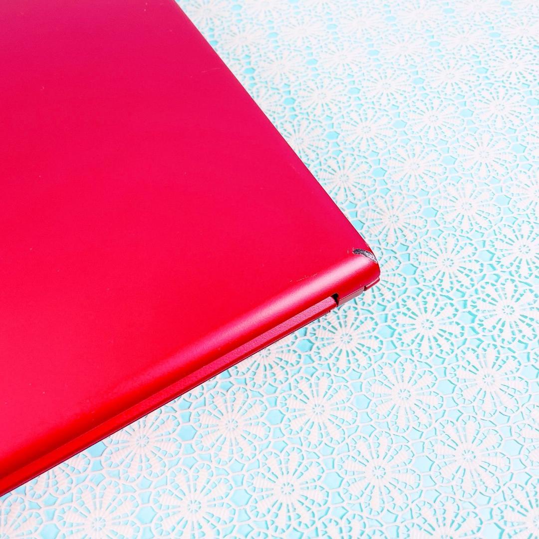 迷ったらコレ‼️タッチパネル✨️小型軽量！赤ノートパソコン快適SSD✨️薄型カメラ付き