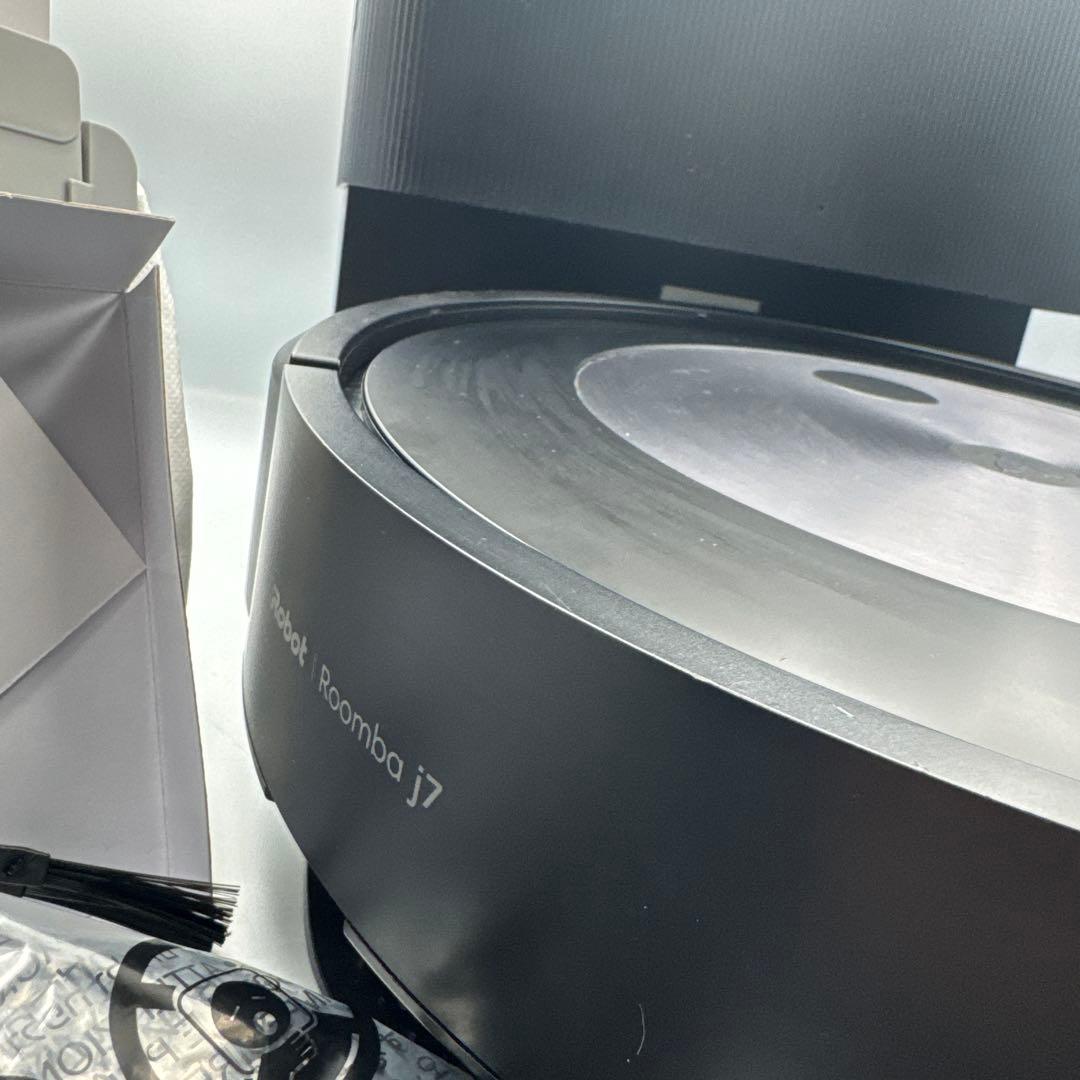 iRobot Roomba j7 本体　裏面汚れあり　ジャンク