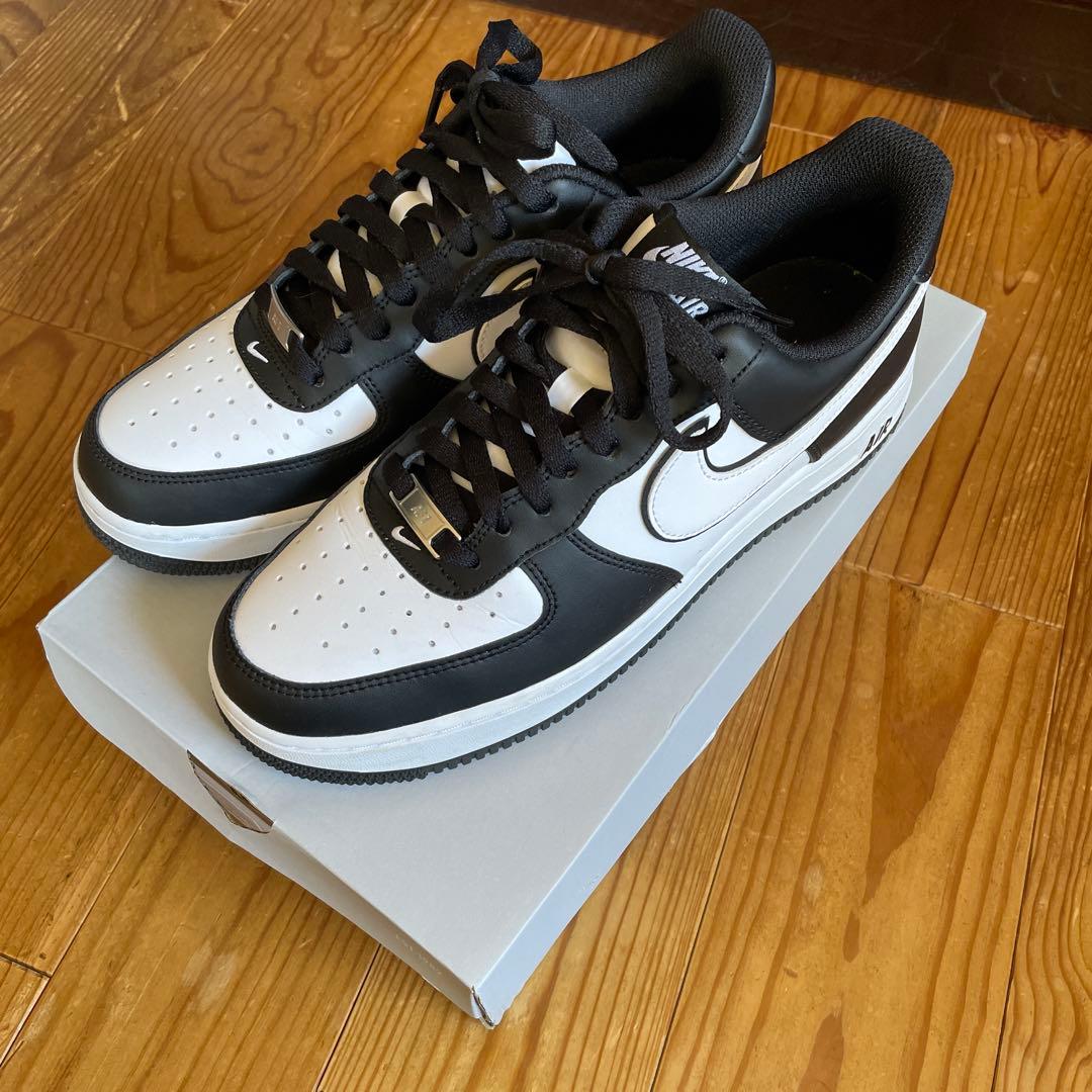 ダ*テ様 美品　ナイキ　エアフォース1 ブラック　ホワイト　AF1 27