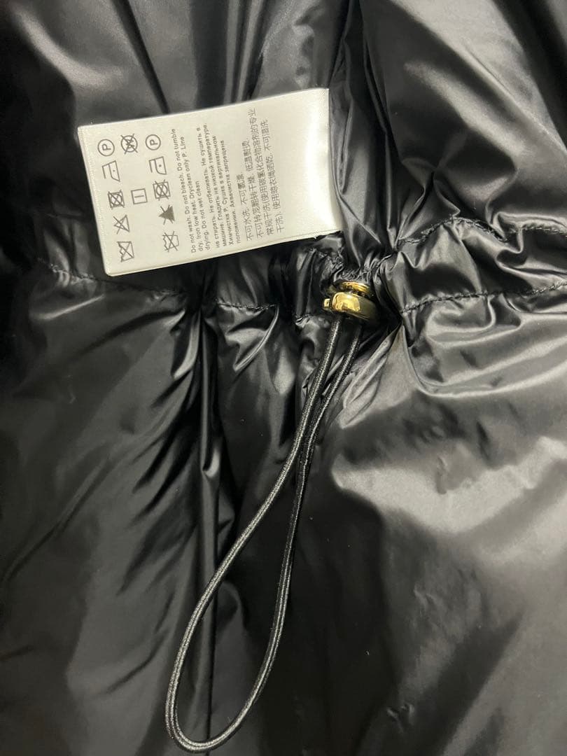 【美品】ESCADA レースダウンジャケット　黒