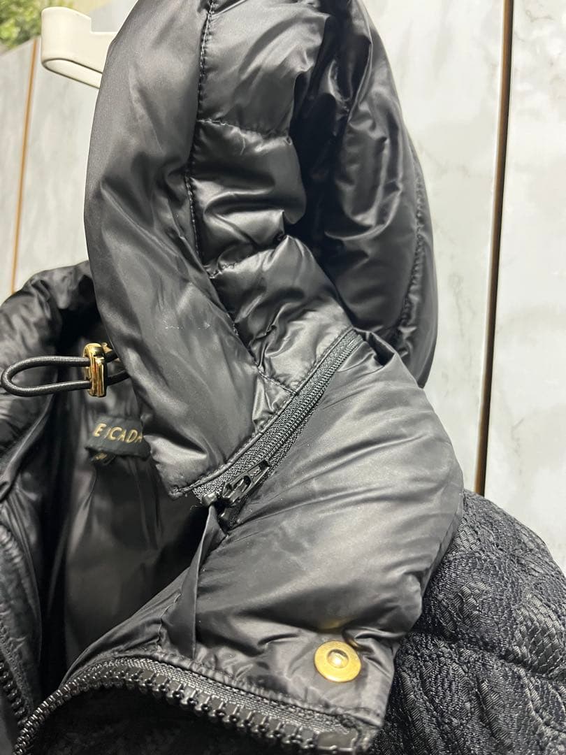 【美品】ESCADA レースダウンジャケット　黒