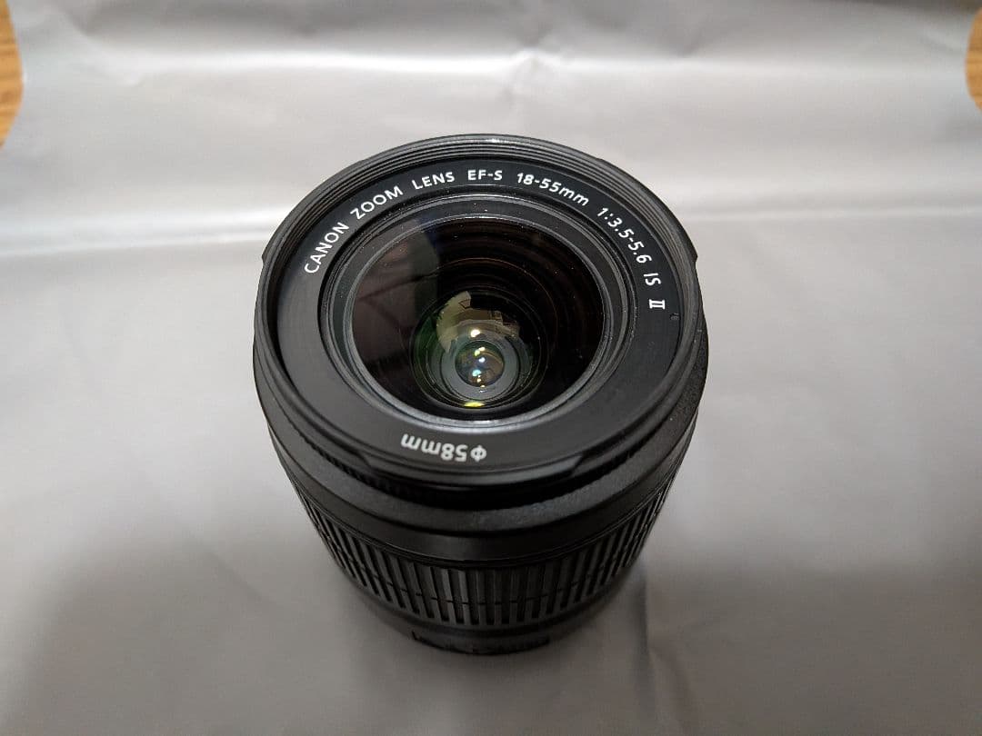 Canon EOS Kiss x6i+レンズ写真通りと他バツテリーと充電器