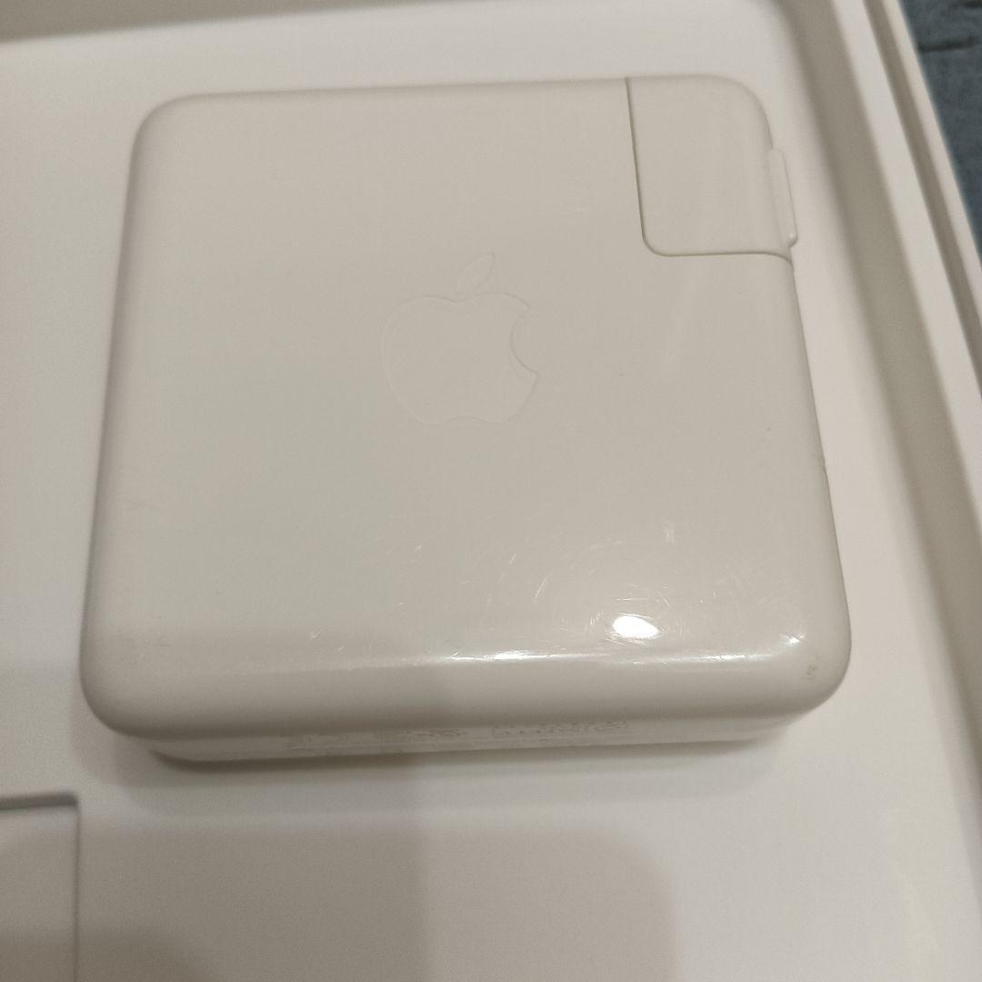 MacBook pro 15インチ i9-32GB-1TB