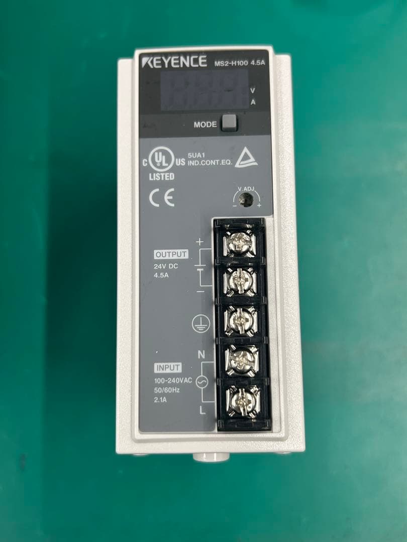 KEYENCEセット　タッチパネル　VT5-W07 パワーサプライ