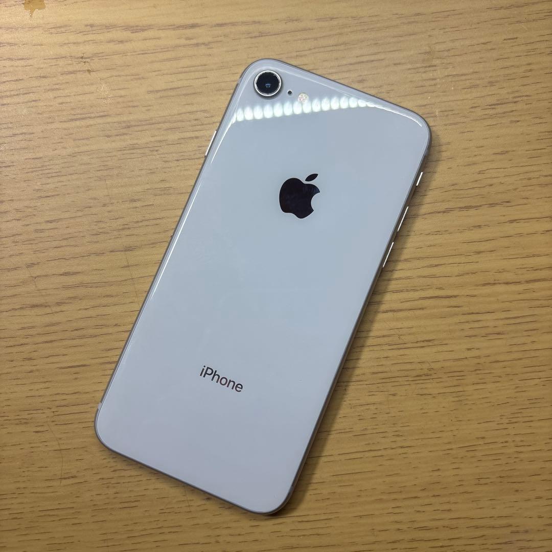 Apple iPhone 8 64gb simフリー