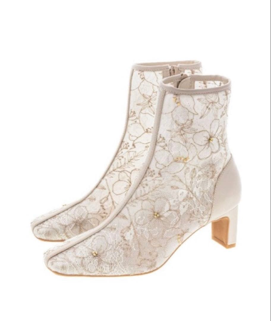 RANDA フラワー刺繍ショートブーツ アイボリー Mサイズ