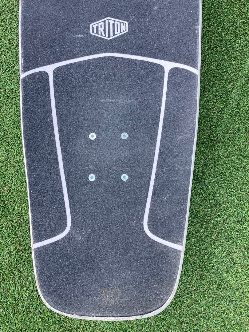 【週末特価】カーバーサーフスケート 30\" TRITON