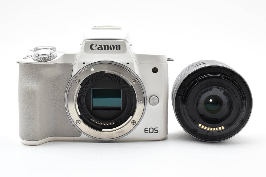 Canon EOS Kiss M ホワイト S数3000回以下 標準レンズ付