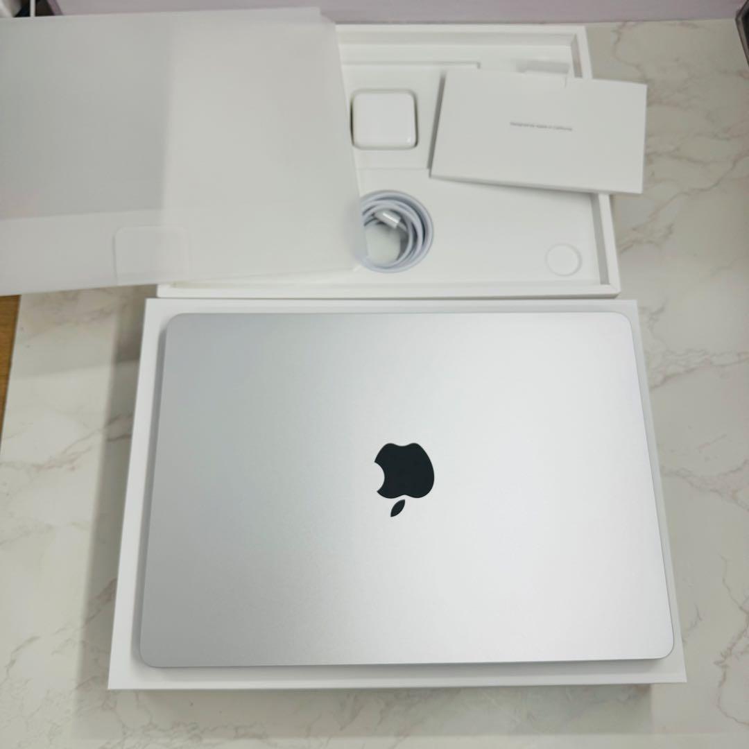 保証付き MacBook Air 2025 M4 16GB 512GB