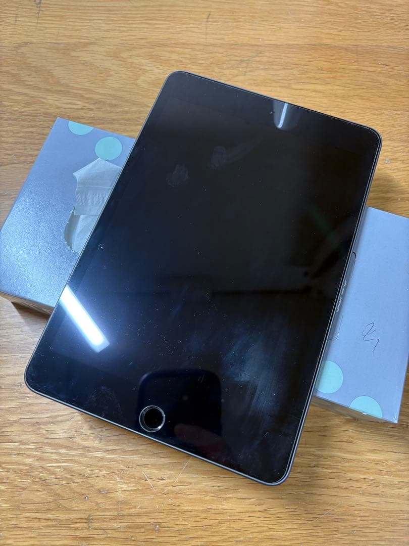 iPad mini第5世代　64GB wifiモデル　スペースグレー