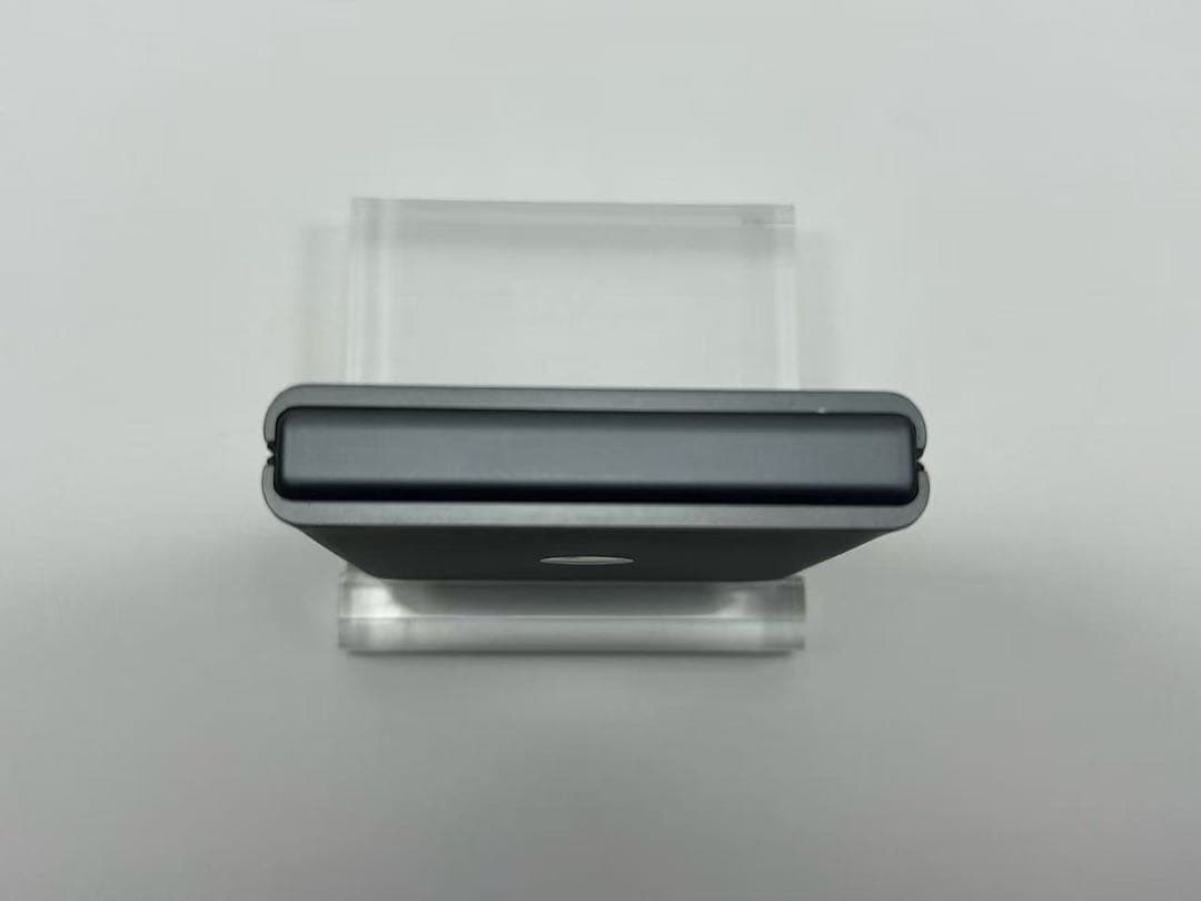 MOTOROLA razr 50 256GB アメリカ版