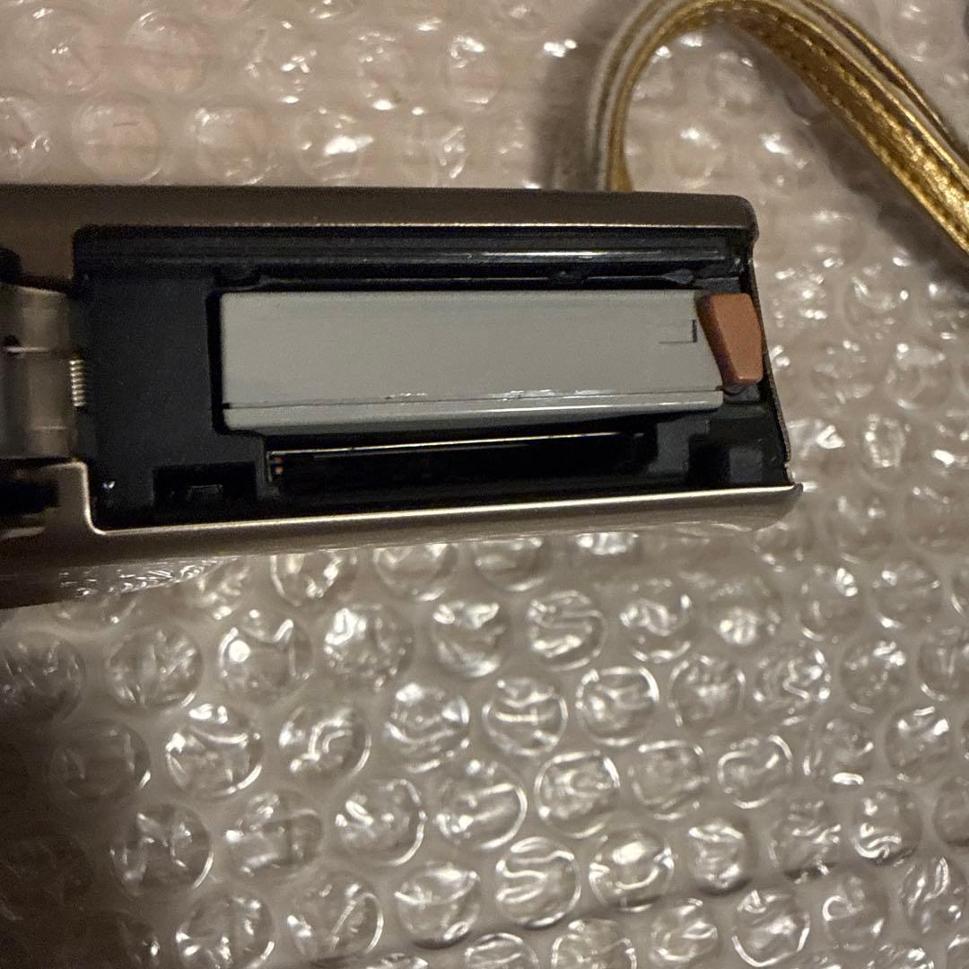 デジカメ　Canon IXY digital 920 IS