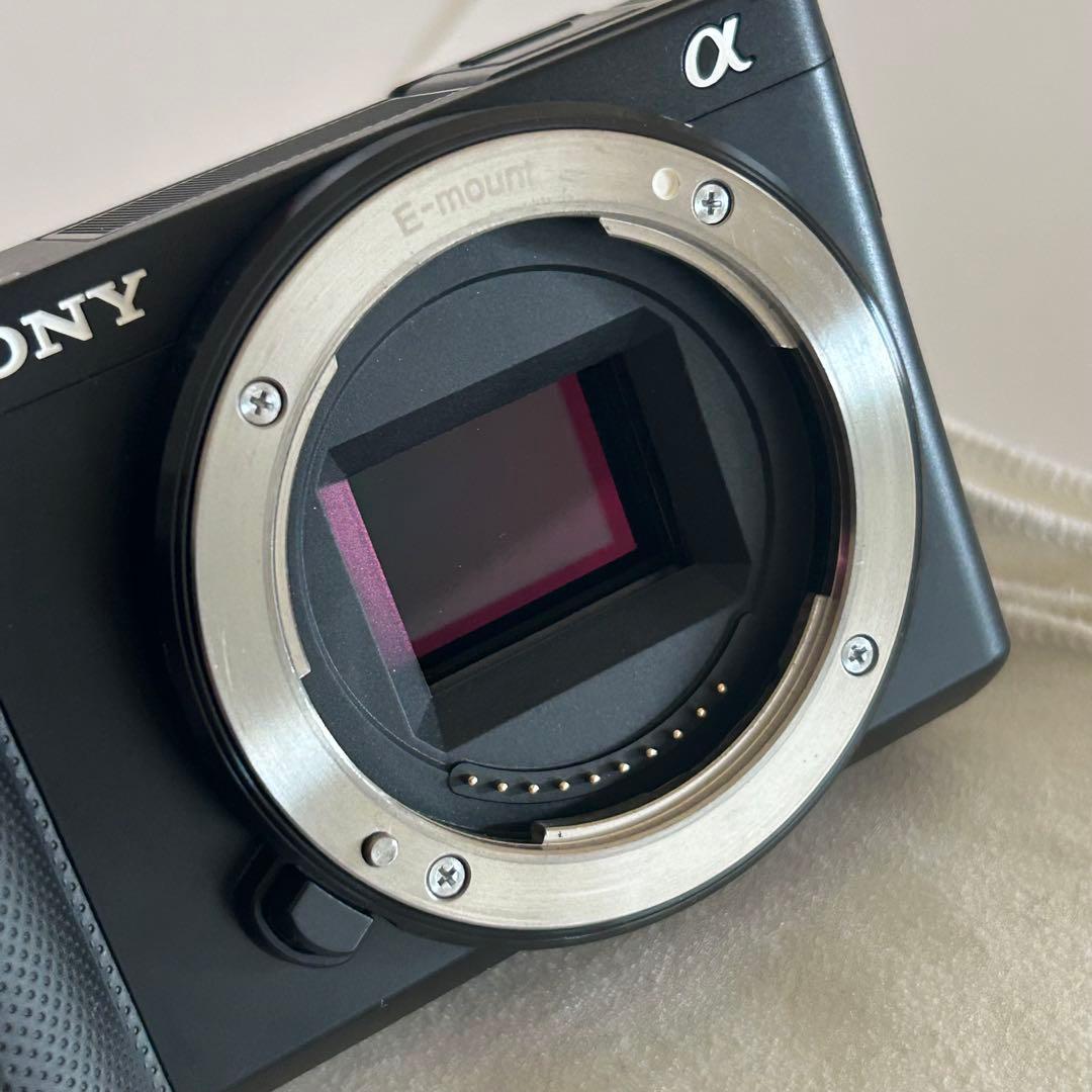 SONY(ソニー) ZV-E10L パワーズームレンズキット バッテリー3個付属