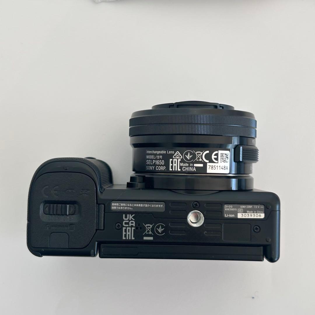 SONY(ソニー) ZV-E10L パワーズームレンズキット バッテリー3個付属