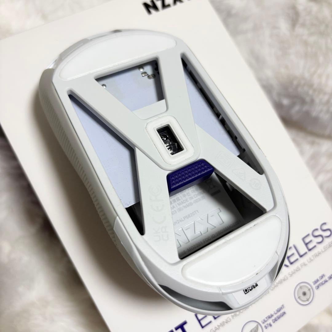 NZXT Lift Elite Wireless ワイヤレスゲーミングマウス
