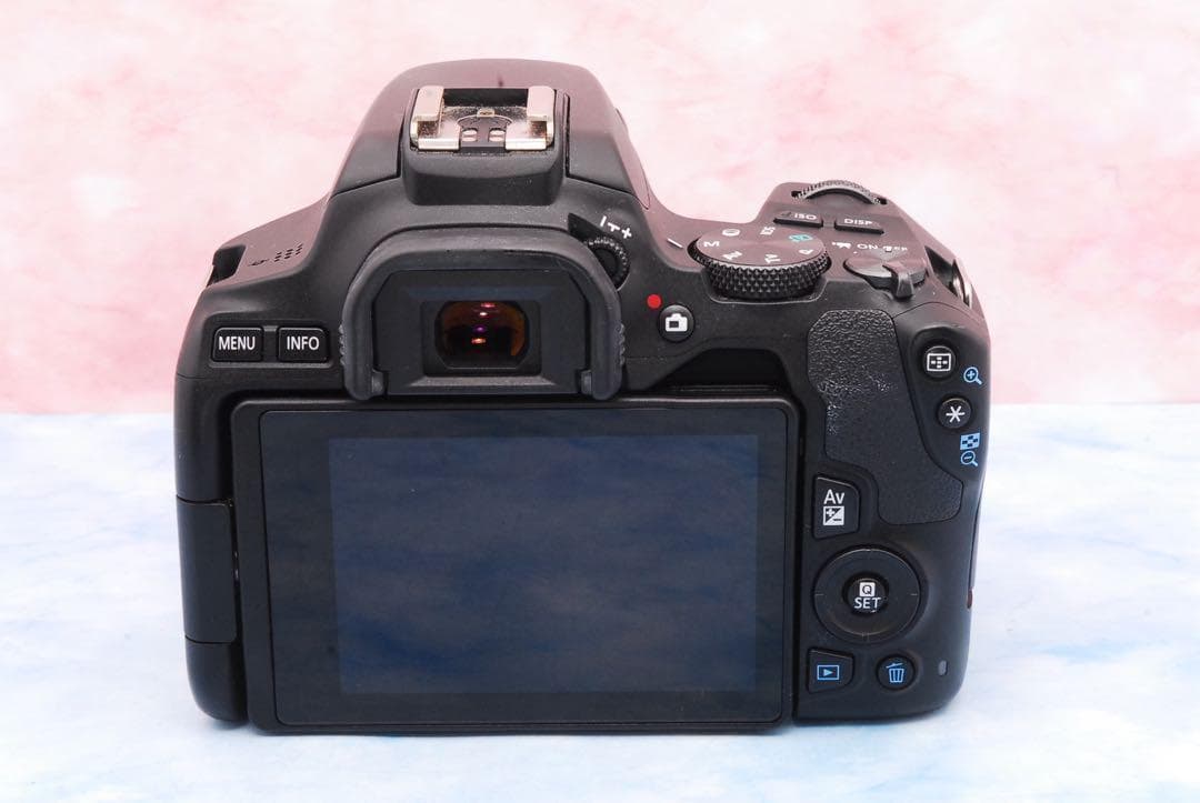 Canon Kiss X10☆高性能＆超望遠☆一眼レフカメラ☆Wi-Fi