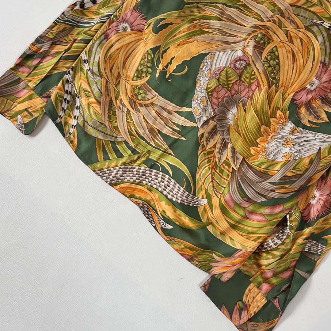 美品✨サルヴァトーレフェラガモ シルク スカーフ付きブラウス 総柄 L