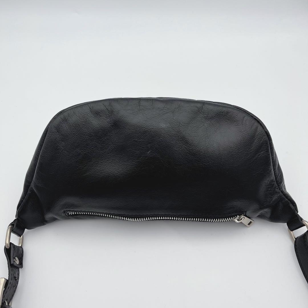 AULENTTI made in Italy黒レザー ターンロック