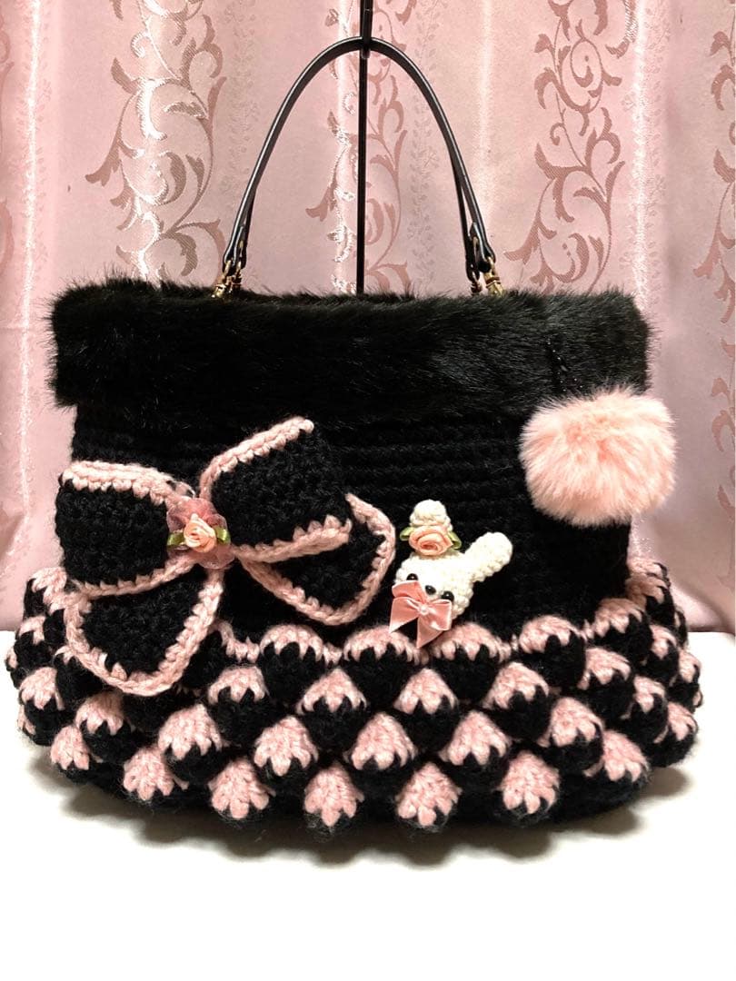 ♥️手編み♥️ハンドメイド　いちごバッグ♥️ファーバッグ♥️