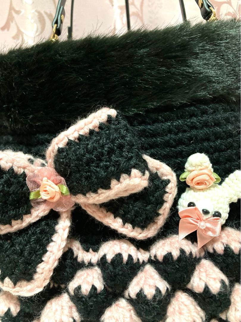 ♥️手編み♥️ハンドメイド　いちごバッグ♥️ファーバッグ♥️