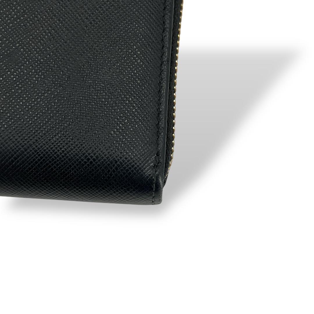 PRADA プラダ　長財布　ゴールドロゴ　ロングウォレット　黒　サフィアーノ