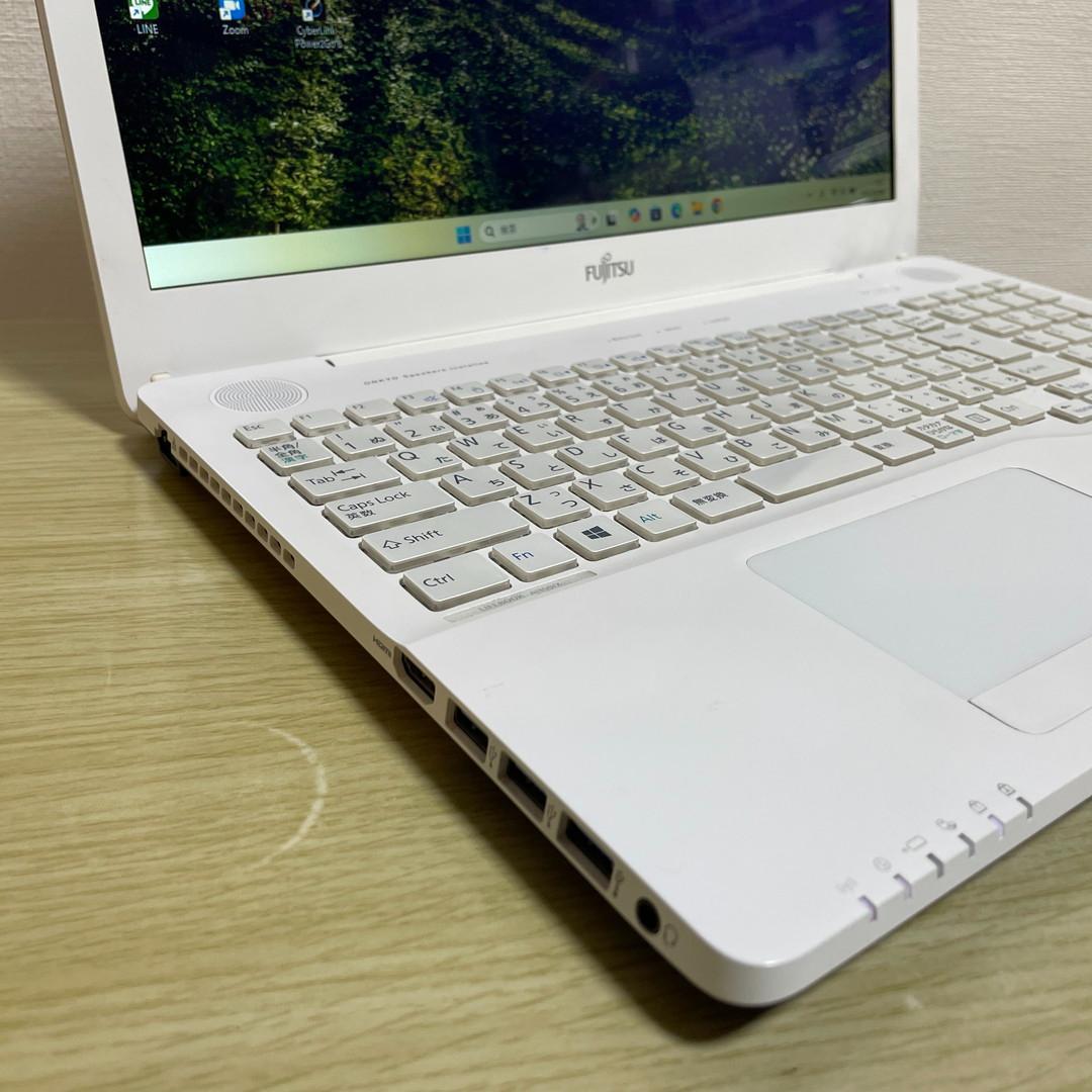 爆速 Core i7 SSD 480GB 8GB ノートPC Office