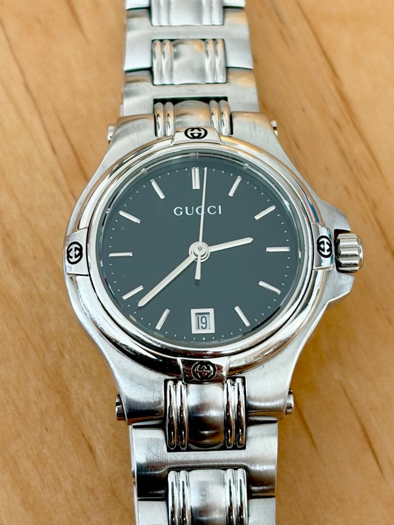 稼働品　GUCCI グッチ　レディース　9040L クォーツ　デイト　ブラック