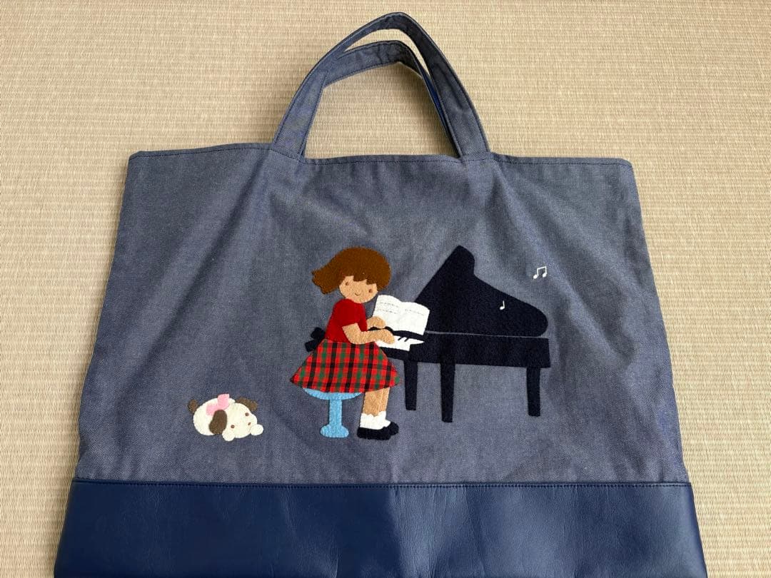 familiar ピアノ女の子刺繍トートバッグ