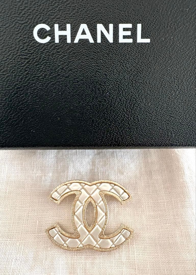 【CHANEL】 シャネル ブローチ