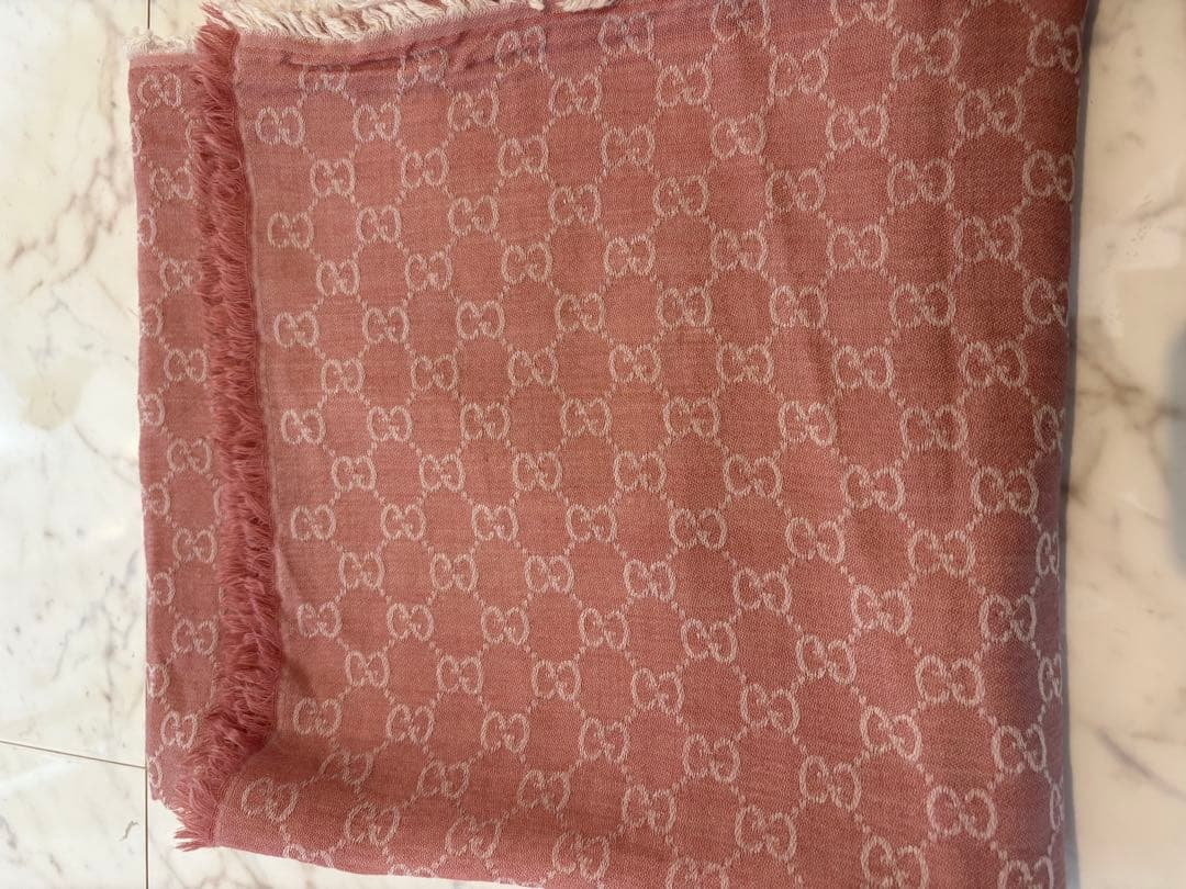 GUCCI ピンク ストール 大判
