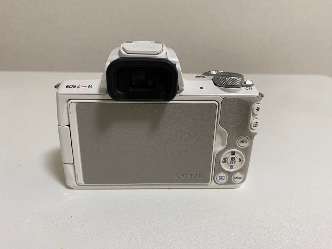 Canon EOS M ホワイト ミラーレスカメラ