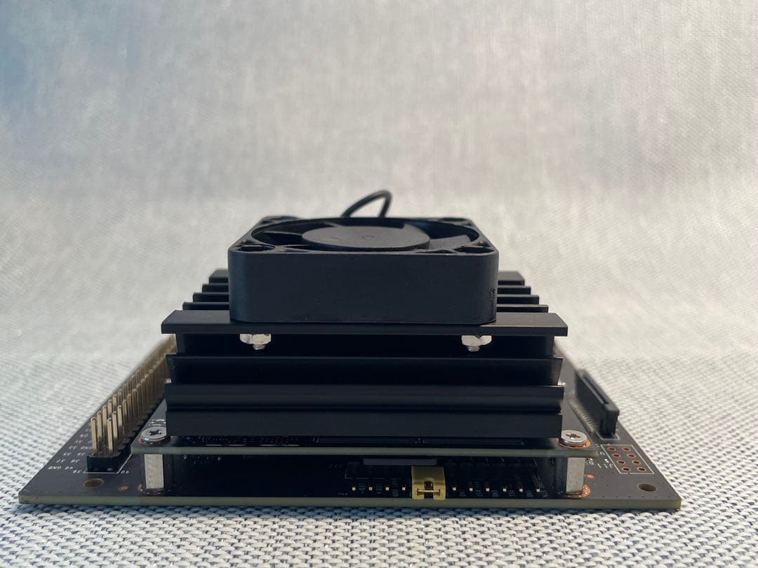 JETSON NANO開発者キット 2GB（ケース付きとケースなしの2個）