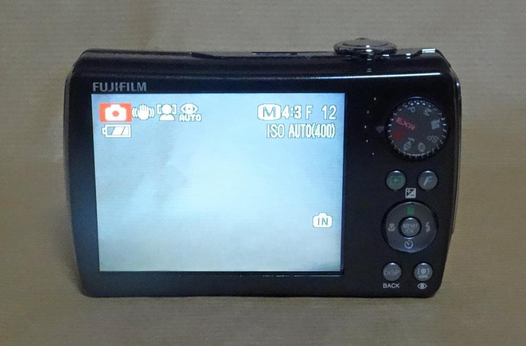 デジタルカメラ FUJI200EXR