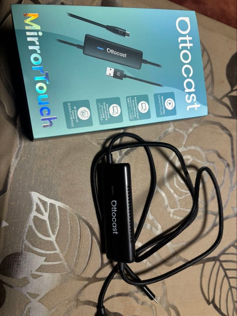 Ottocast MirrorTouch ワイヤレスCarPlayアダプター