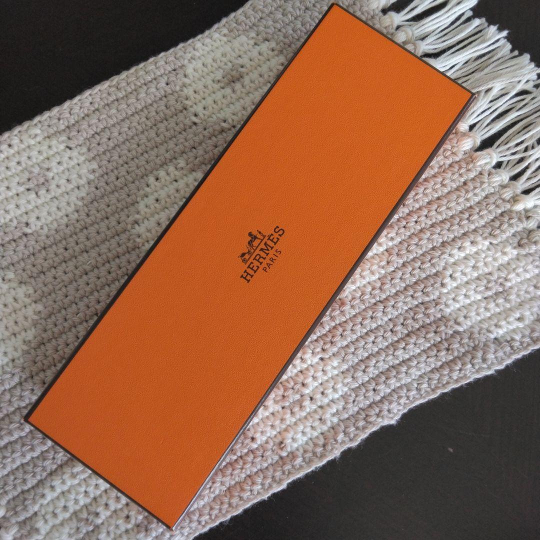 エルメス、バッファローホーンのヘアスティック（かんざし）2点