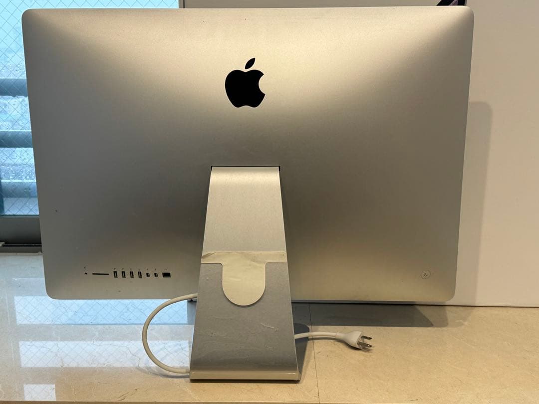 Apple iMac 27インチ Retina 5Kディスプレイモデル