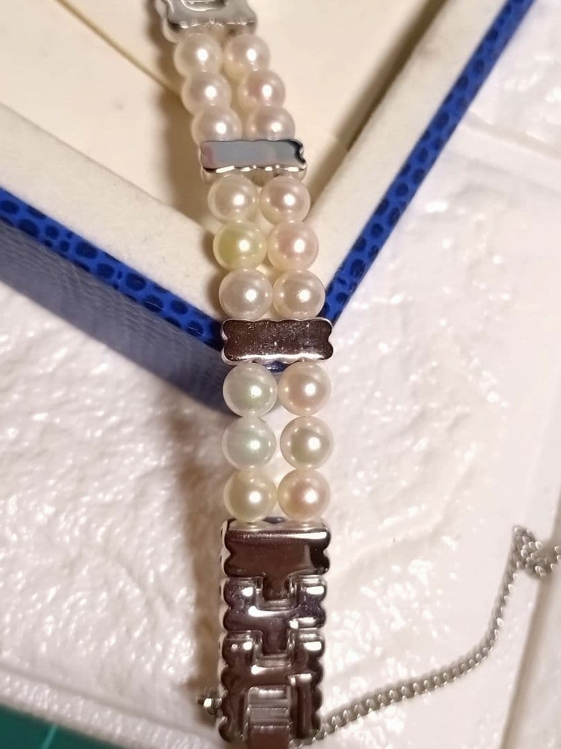 2/1までの限定価格‼️CAMELLIA♥パール腕時計