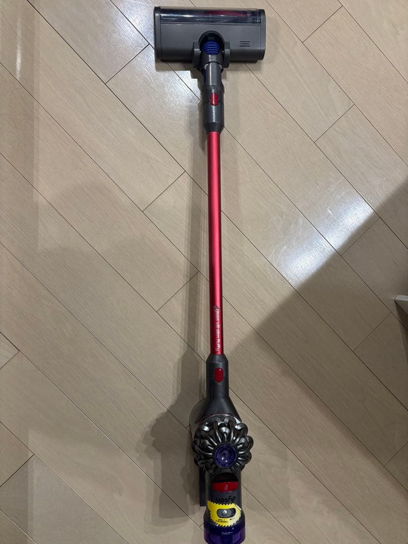 し*ー様 Dyson V8 Slim Fluffy スティッククリーナー本体