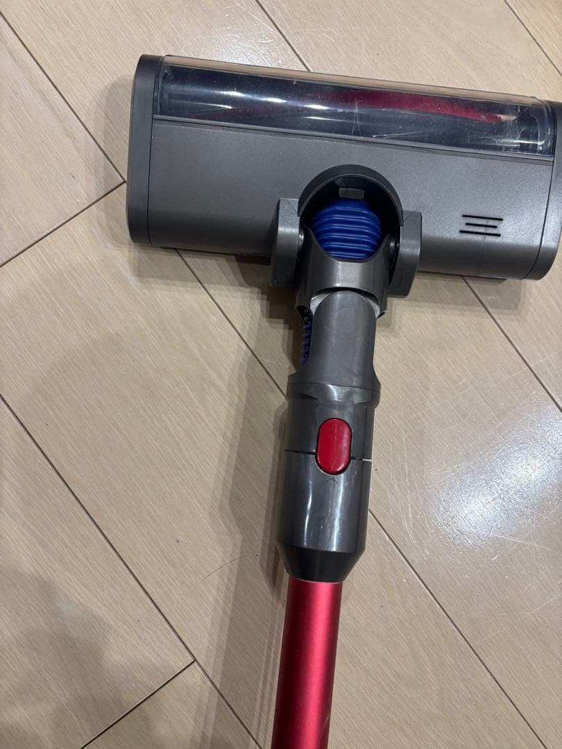 し*ー様 Dyson V8 Slim Fluffy スティッククリーナー本体