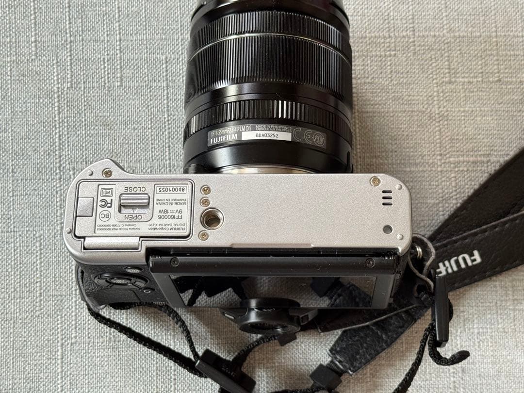 FUJIFILM X-T20 シルバー ミラーレス一眼