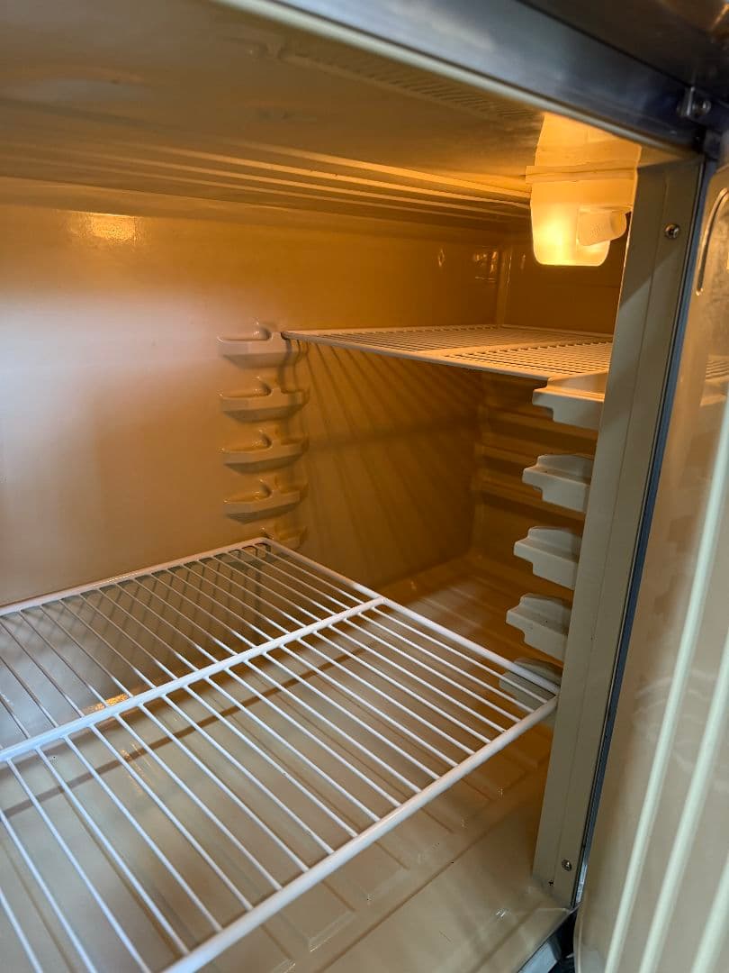 送料込み　美品　ホシザキ テーブル形冷蔵庫 RT-180PNE　コールドテーブル