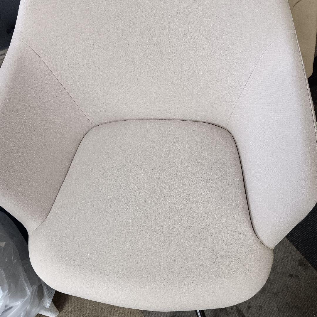 【展示品2025年製】オカムラ　8117　ミーティングチェア　回転椅子