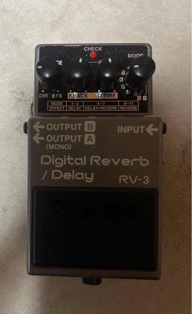 BOSS ボス RV-3 デジタルリバーブ/ディレイ　ギターエフェクター
