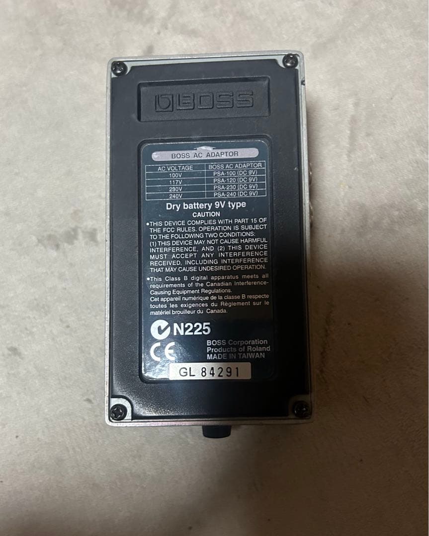 BOSS ボス RV-3 デジタルリバーブ/ディレイ　ギターエフェクター