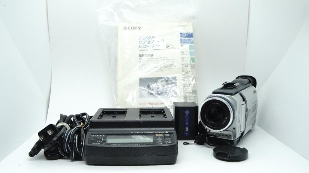 【U2194】 SONY Digital Handycam DCR-TRV30